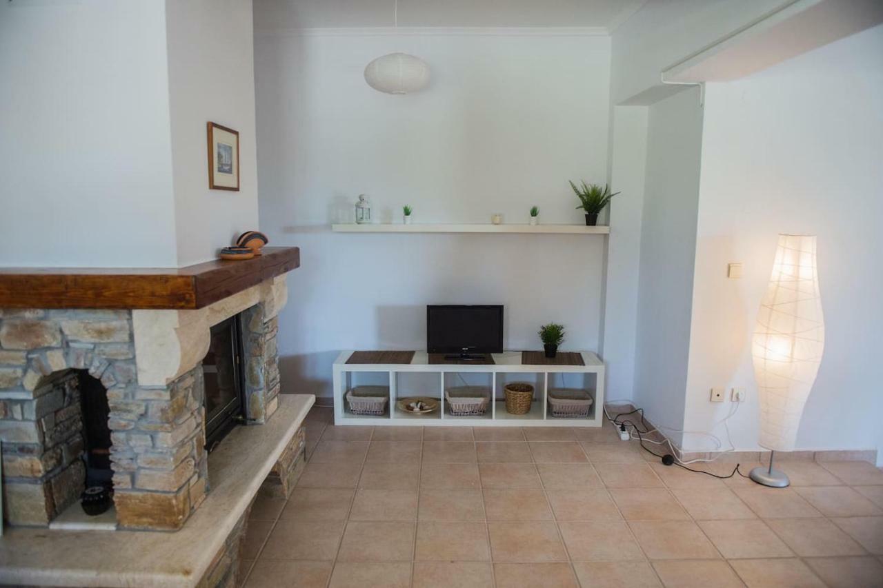 Villa Anna Nea Skioni Exteriör bild